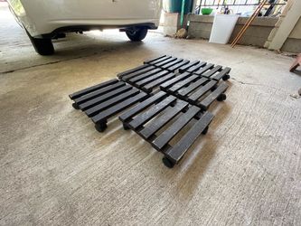Set of 6 - Wooden Roller 12inch Square Planter Caddies