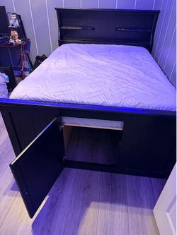 Full Size Wood Bed with Storage