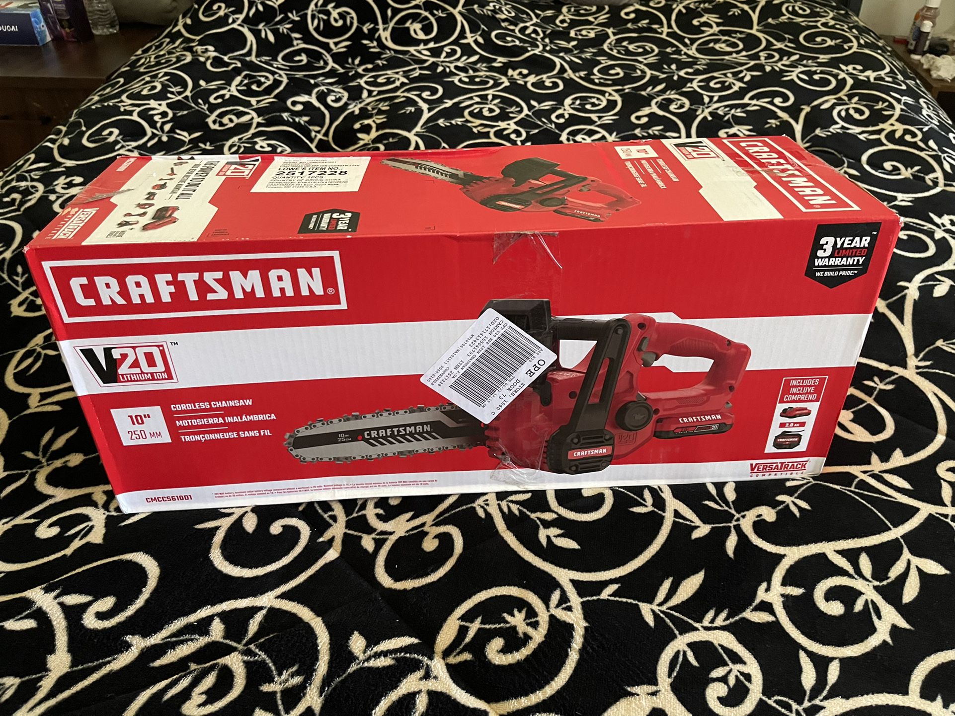 CRAFTSMAN 20-Volt Max 10-in Cordless Electric  Chainsaw 2 Ah ( Battery & Charger Included ) 