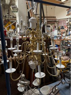 Swag Light Grande Chandelier