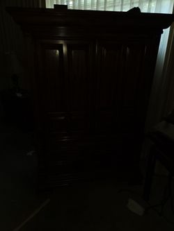 Big dresser must be picked up.