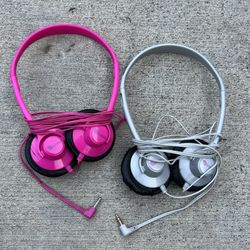 Headphones Set 8 Dlrs 