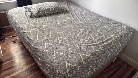 Free Free queen size bed Free