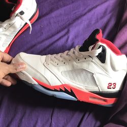 Fire red jordan 5s
