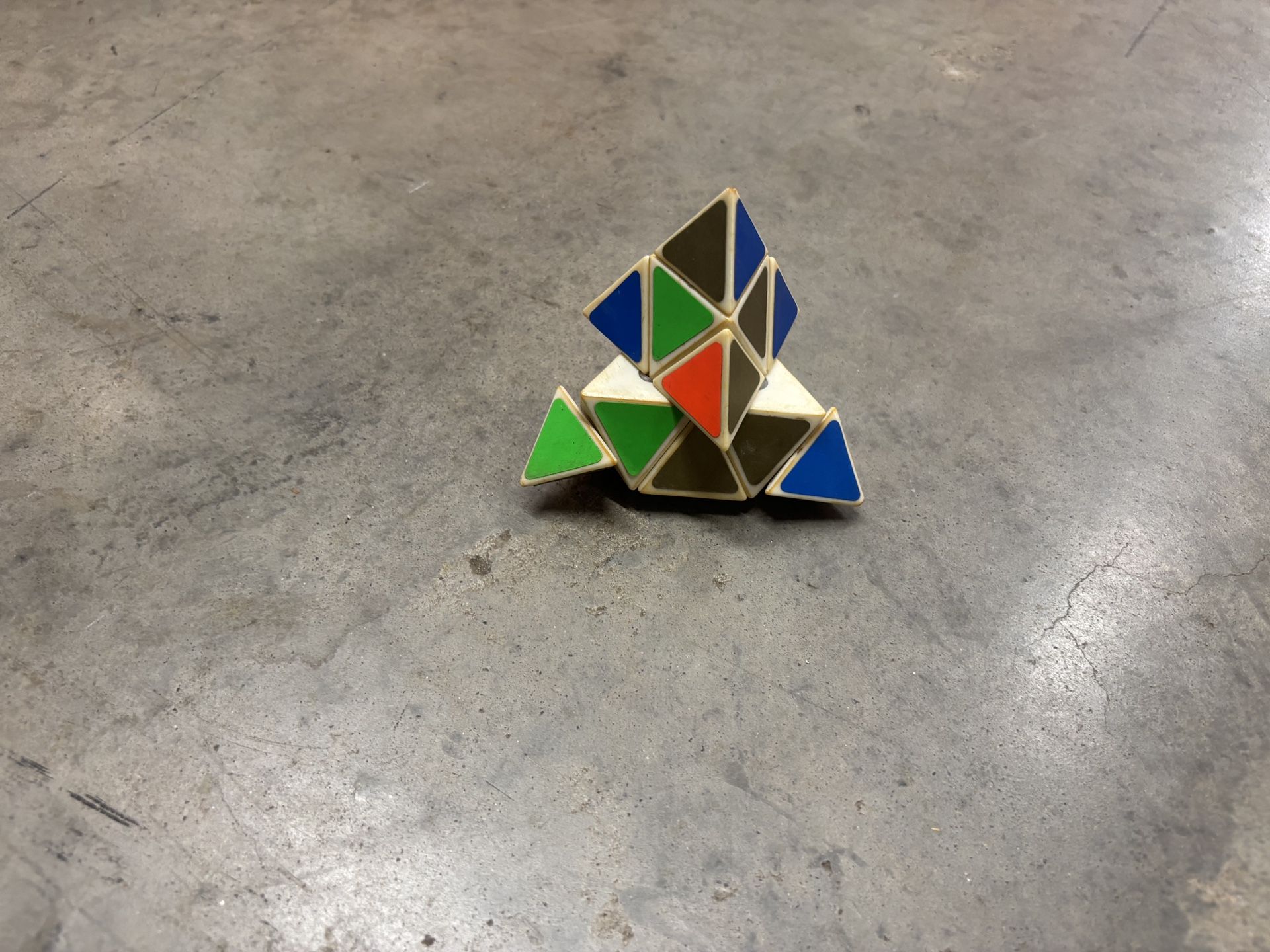 Vintage Pyraminx Rubik’s Cube