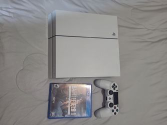 Ps4 with controler and 1 game