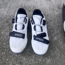 Cycle Shoes - Gently Used.