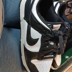 Men's Size 8 Nike Shoes