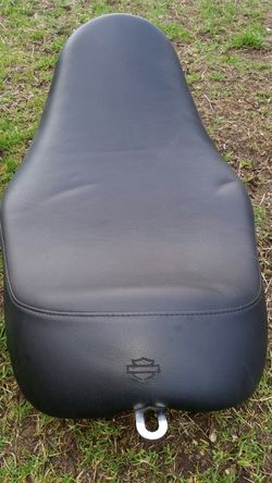 Harley Davidson solo seat