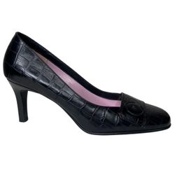 Ann Taylor Black Leather Faux Crocodile Buckle Accent Heel Size 6