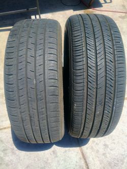 215/55/17 KUMHO SOLUS TA31+ DOT 1/25 SET OF 2 MATCHING TIRES EXCELLENT CONDITION