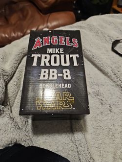 Angels Mike Trout BB-8 Bobblehead