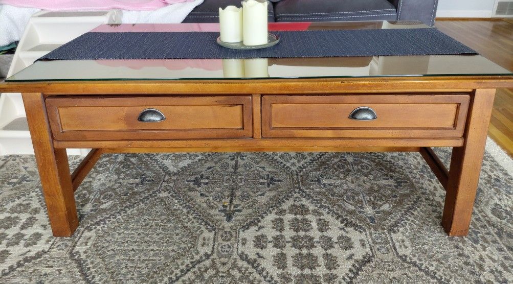 COFFEE TABLE SOLID WOOD With Separate/PLEXIGLASS TOP $125