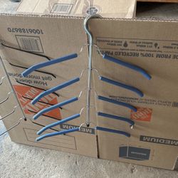 Cool Hanger Organizer