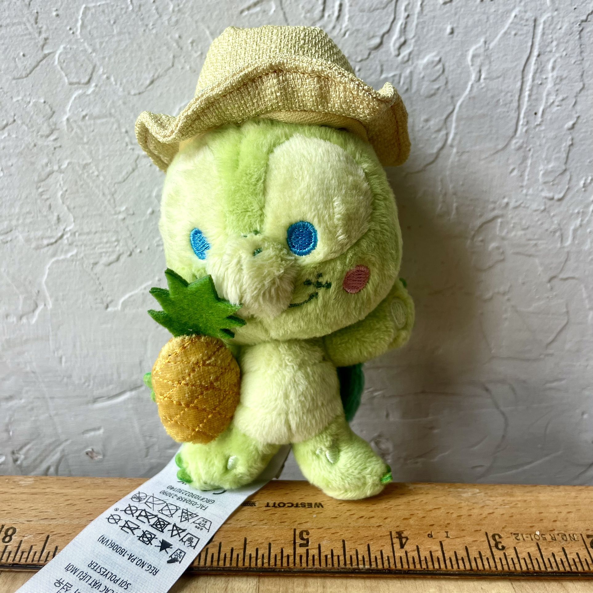 Disney Parks Aulani Friends Of Duffy ‘Olu Mel Sea Turtle With Pineapple 5” Plush