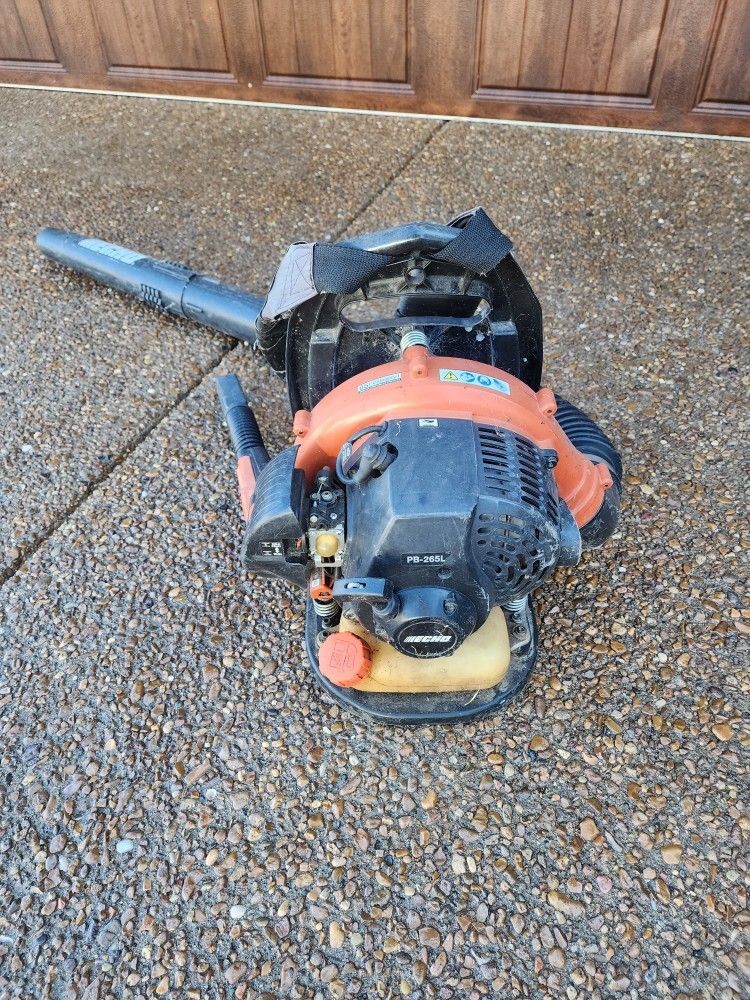*** ECHO BACKPACK LEAF BLOWER ***