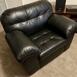 Emma Premium Black Top-Grain Italian Leather Tufted Chair