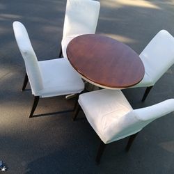 nice dining table with 4 chair