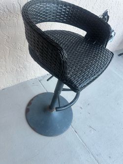 Bar stool