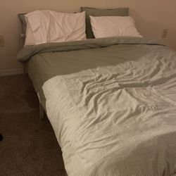 Bed Frame / Matress / Pillow / Blanket / Duvet 