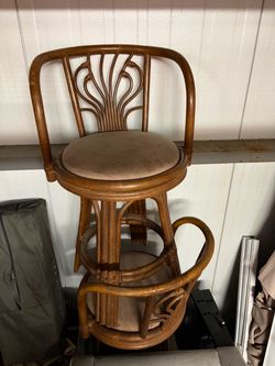 Rattan Swivel Bar Stool with Cushion