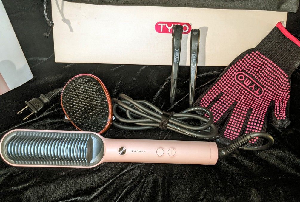 BRAND NEW HAIR STRAIGHTENING COMB BY "TYMO"
