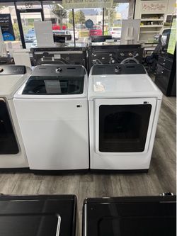 SAMSUNG 5.5 CU FT EXTRA LARGE CAPACITY SMART TOP LOAD WASHER AND 7.4 CU FT SMART GAS DRYER SET 🔥