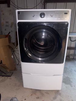 Drier with stand KENMORE ELITE