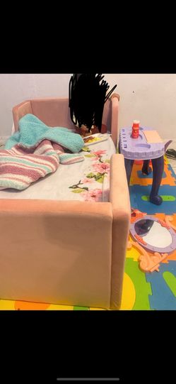 Toddler  bed frame and mattress