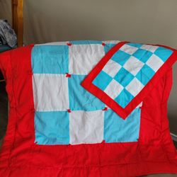 Baby crib/floor blanket with pillow case