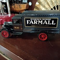 ERTL 1931 Hawkeye Truck Die Cast Metal Bank