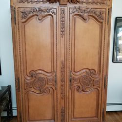 Armoire, All Wood. Like New.
