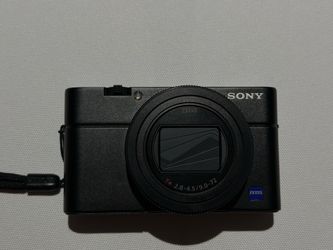 Sony RX100 VII (Like New, 2-Yr Best Buy Warranty) for Canon G7X + Cash