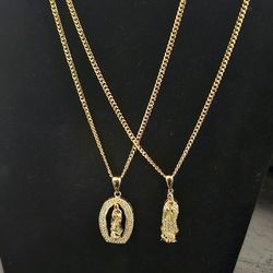 Gold Plated. Pendant And Necklace 