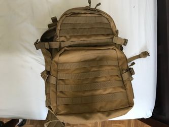 BACK PACK MILITARY COLOR AND STYLE