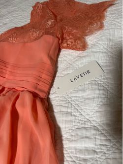 Vestido de Dama plus size