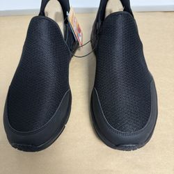 SKECHERS FOR MEN SIZE 10.5