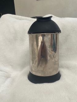 Almond Cow nut milk maker stainless steel strainer Very good condition Sleek stainless steel canister.