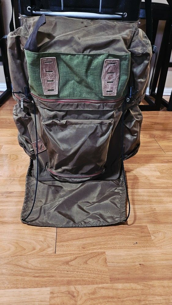 Outdoor Mountain Hiking Backpack
