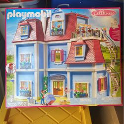 Play Mobile Doll House 