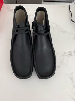 Clark’s all Leather Wallabee size 12 men new