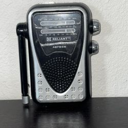 Reliant World Receiver AM/FM/SW 3 Band Radio Hand Held Black Works#22 