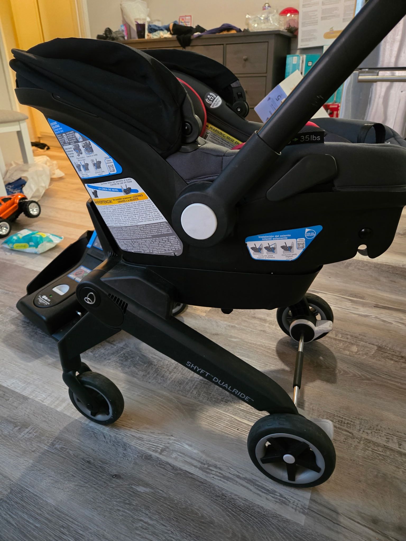 Evenflo Shyft Dual ride