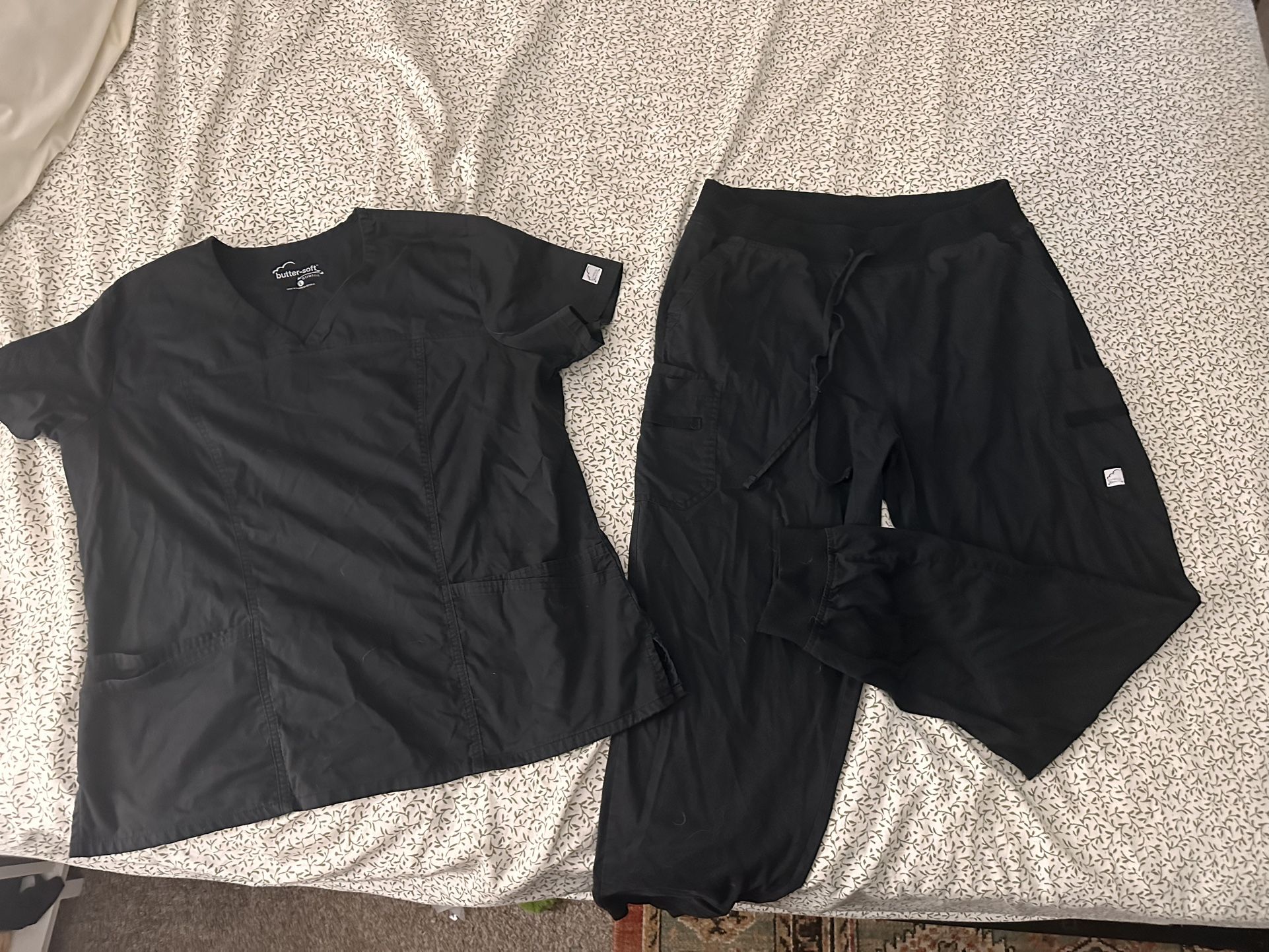 Women’s Black Scrub Set Sz L