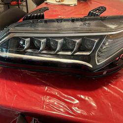 Acura TLX 2015-2017 Right headlight OEM