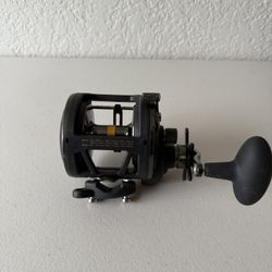 Penn Squall II 30lw Reel & 12ft Surf Rod 
