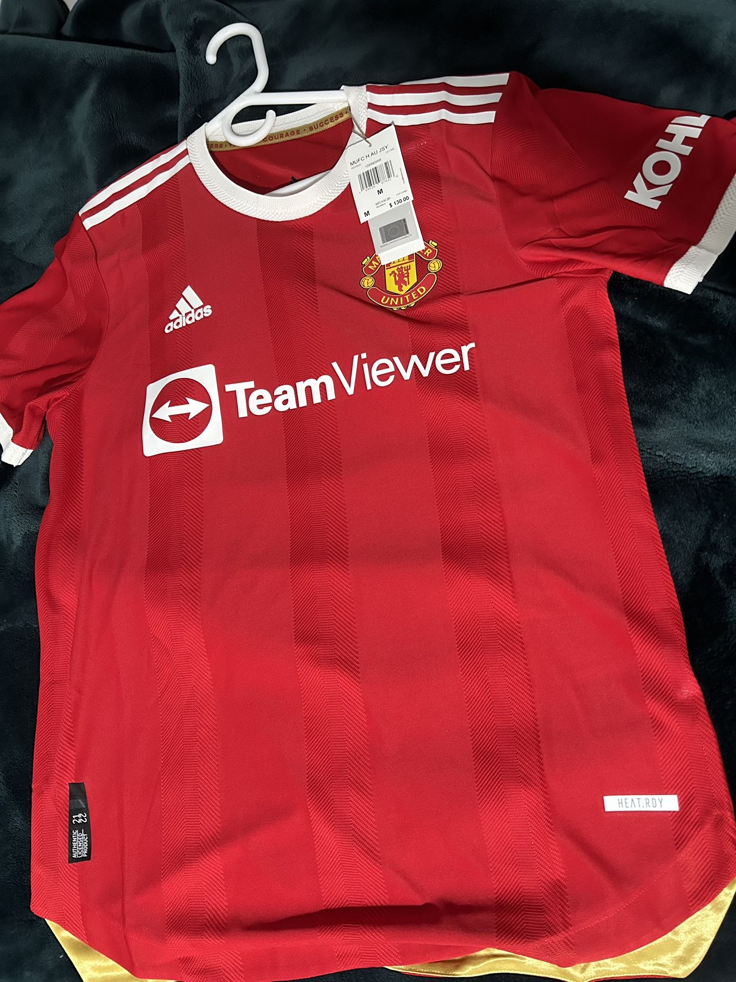 Manchester United 21/22 Kit