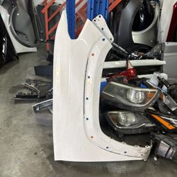 2016 -2023 Toyota   Tacoma Right Fender 