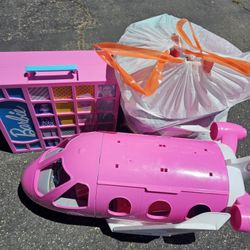 Barbies And Accessories 