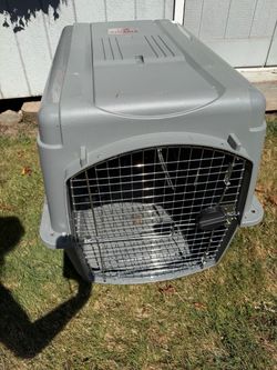 Airline approved pet crate (med/large)